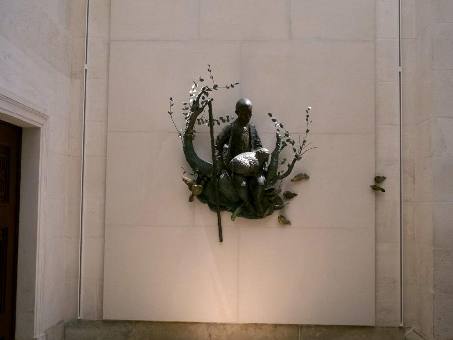 Escultura de Francisco Marto, colocada na Basílica de Nossa Senhora do Rosário (fatima.pt