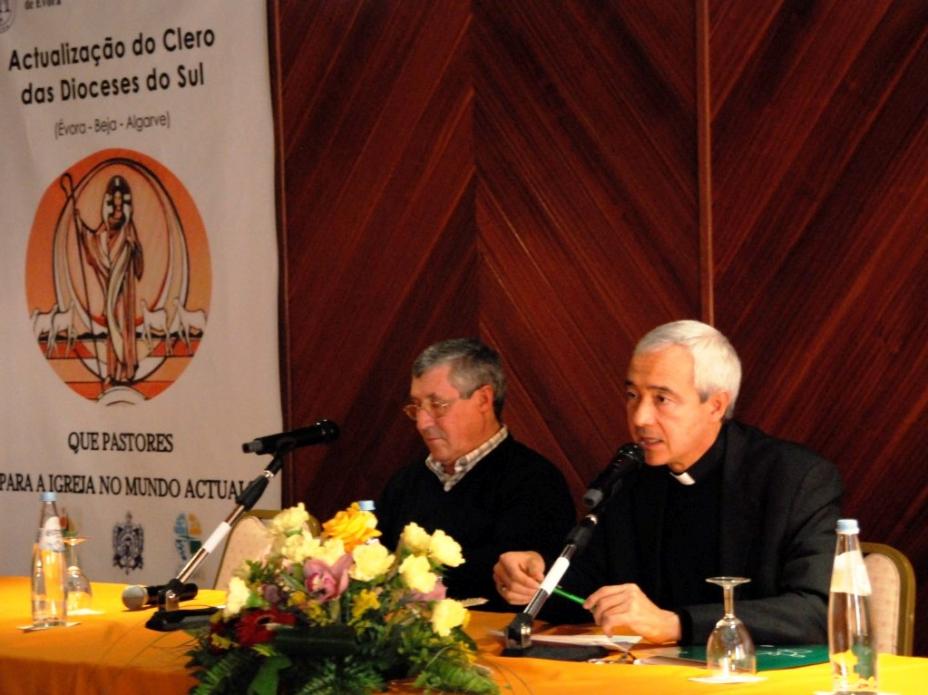 D. Jorge Carlos Patrón (direita)/Folha do Domingo