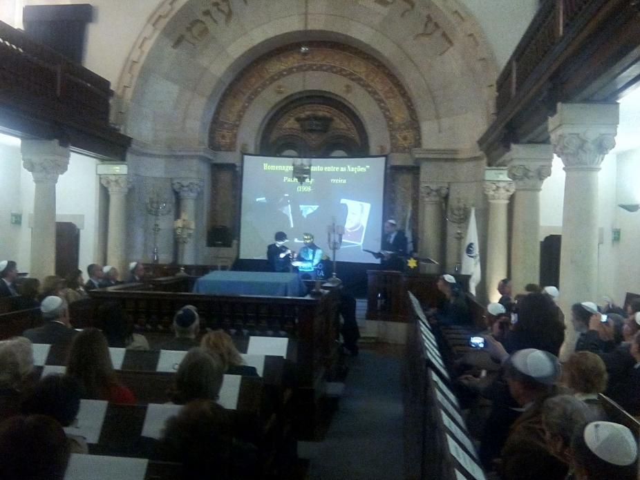 Entrega da medalha e do certificado de honra Justo entre as Nações