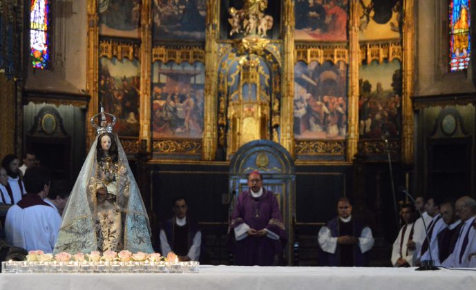 Foto «Jornal da Madeira», Missa pelas vítimas do Monte, Sé do Funchal