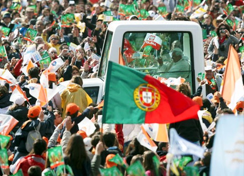Bento XVI na sua viagem a Portugal, maio de 2010