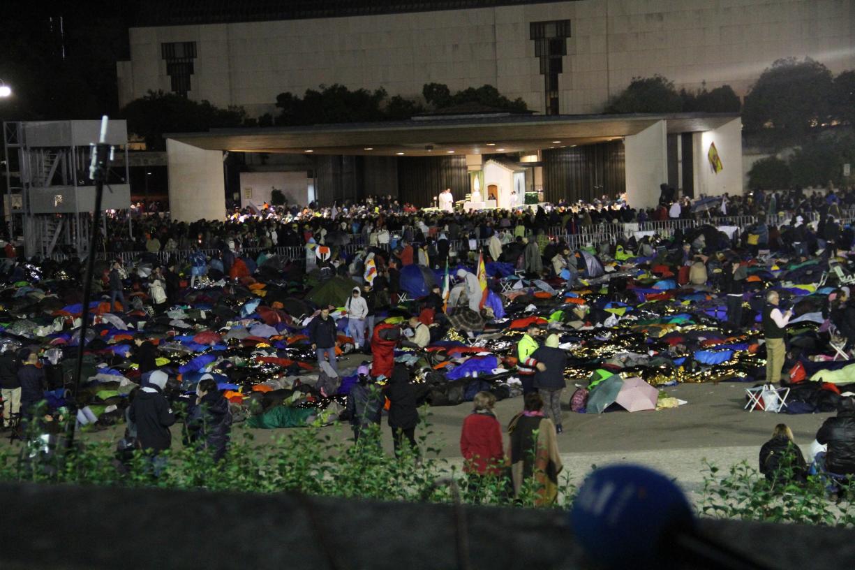 Foto Agência Ecclesia, Recinto do Santuário de Fátima na noite de 12 para 13 de maio de 2017