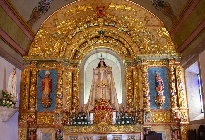 DR - Pormenor da capela do Santuário de Naso