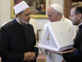 (Lusa) Arquivo: Papa Francisco e o grande imã de al-Azhar