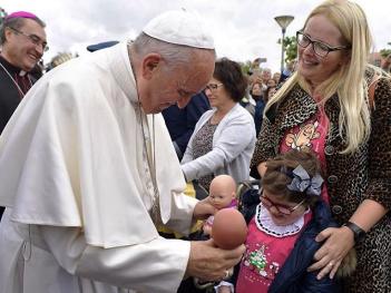 Papa Francisco na Base Aérea de Monte Real. Foto: @franciscus