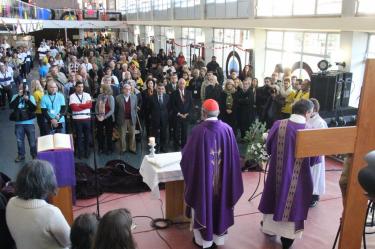 Foto Agência ECCLESIA/PR, Missa na Festa de Natal da Comunidade Vida e Paz