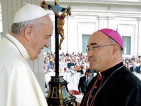 Papa Francisco com D. Nuno Brás (imagem de arquivo)