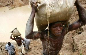DR - Ponto de extração de diamantes na Serra Leoa