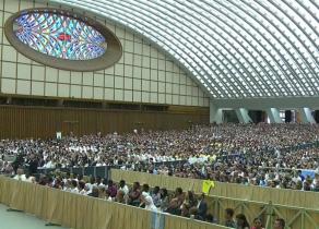 CTV - Peregrinos encheram a Ala Paulo VI para a audiência pública com o Papa