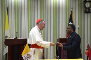 D. Pietro Parolin e Rui Maria de Araújo