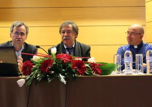 Foto: UASP Timóteo Cavaco, António Agostinho (moderador), padre Rui Valério