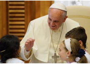 Papa Francisco e as crianças (RV)