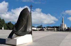 R.F.Rumbao - Imagem de São João Paulo II no Santuário de Fátima