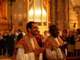 Patriarcado de Lisboa - Francisco Simões e Manuel Charumbo, dois novos sacerdotes ordenados este domingo na Sé 