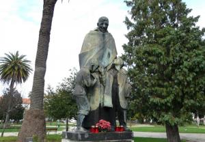 LFS/Agência ECCLESIA - Estátua do Padre Américo na Praça da República