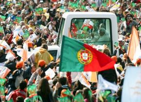 Bento XVI na sua viagem a Portugal, maio de 2010