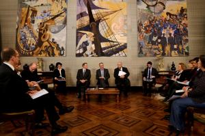 Foto LUSA - Responsáveis da Plataforma de Apoio aos Refugiados foram recebidos hoje por Cavaco Silva