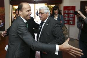 Pedro Mota Soares e Manuel Lemos (LUSA)