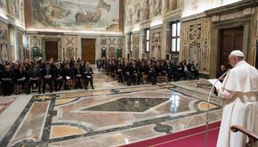 Foto Lusa, Papa Francisco com delegação da UCP